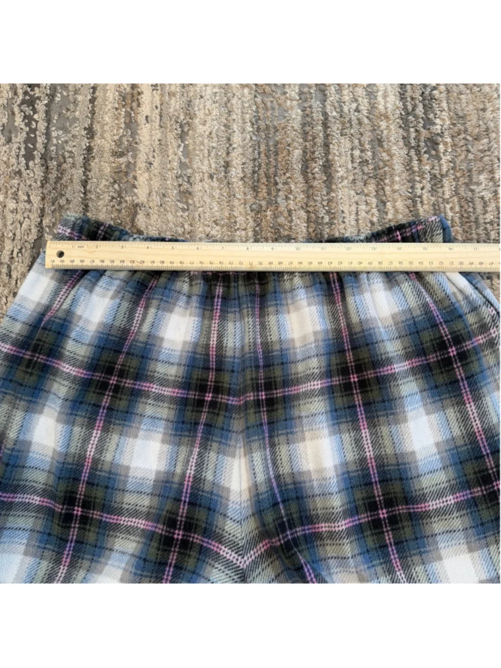 UEC Unisex Fleece Sleep Set in Multi Plaid Size L SKU752